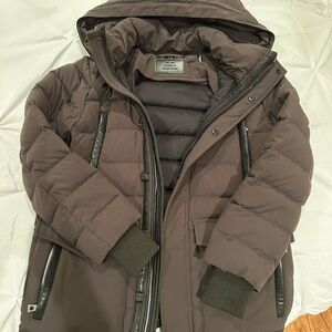 Boys Rudsak winter jacket. Army green, size 7/8. No fur.